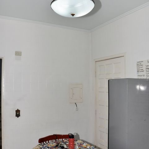 Casa à venda com 199m², 3 quartos e 4 vagas Casa à venda com 199m², 3 quartos e 4 vagasCopa