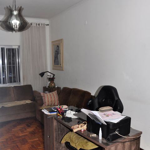 Casa à venda com 199m², 3 quartos e 4 vagas Casa à venda com 199m², 3 quartos e 4 vagasSala