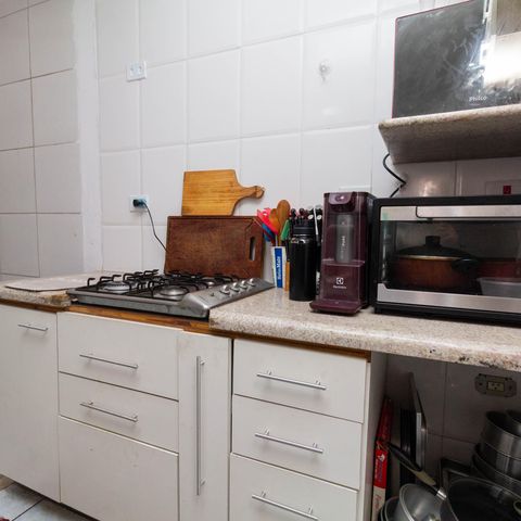 Casa à venda com 142m², 2 quartos e 2 vagas Casa à venda com 142m², 2 quartos e 2 vagasCozinha
