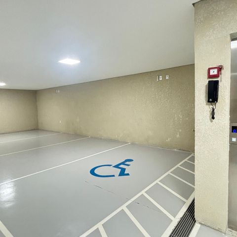 Apartamento à venda com 74m², 2 quartos e 1 vaga Apartamento à venda com 74m², 2 quartos e 1 vagaGaragem