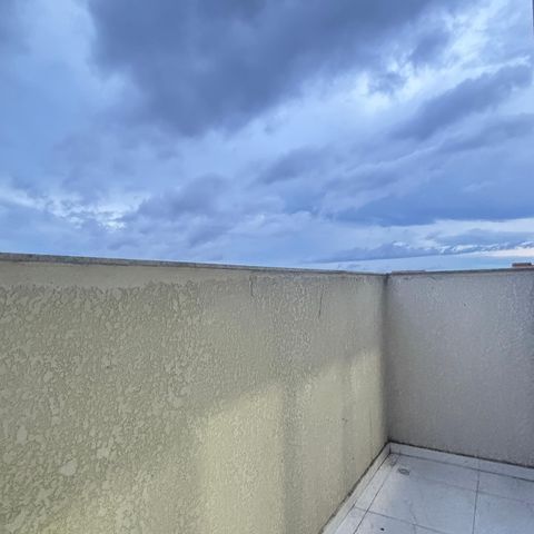 Apartamento à venda com 74m², 2 quartos e 1 vaga Apartamento à venda com 74m², 2 quartos e 1 vagaVaranda da Suíte