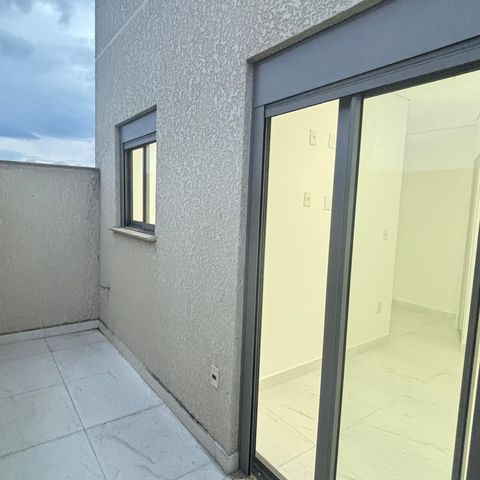 Apartamento à venda com 74m², 2 quartos e 1 vaga Apartamento à venda com 74m², 2 quartos e 1 vagaVaranda da Suíte