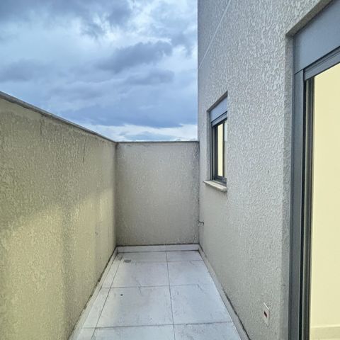 Apartamento à venda com 74m², 2 quartos e 1 vaga Apartamento à venda com 74m², 2 quartos e 1 vagaVaranda da Suíte
