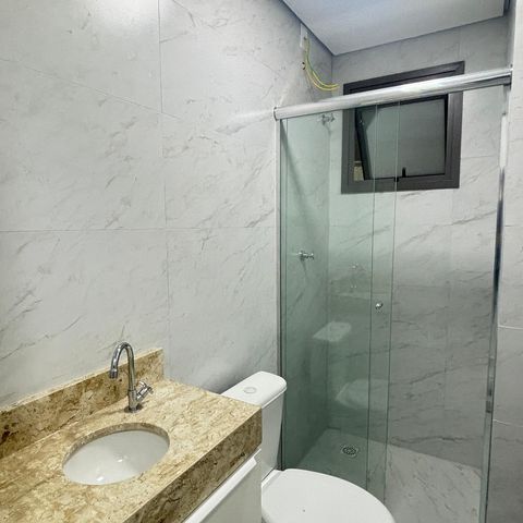 Apartamento à venda com 74m², 2 quartos e 1 vaga Apartamento à venda com 74m², 2 quartos e 1 vagaBanheiro Social
