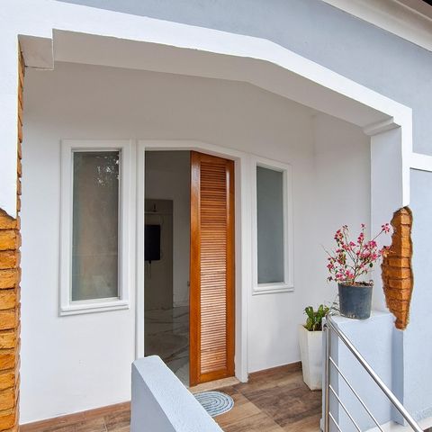 Casa à venda com 140m², 3 quartos e 2 vagasFachada
