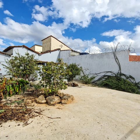 Casa à venda com 140m², 3 quartos e 2 vagasQuintal