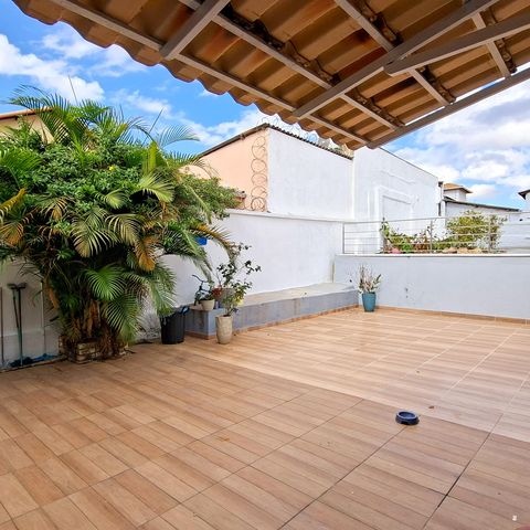 Casa à venda com 140m², 3 quartos e 2 vagasQuintal