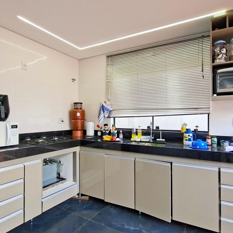 Casa à venda com 140m², 3 quartos e 2 vagasCozinha