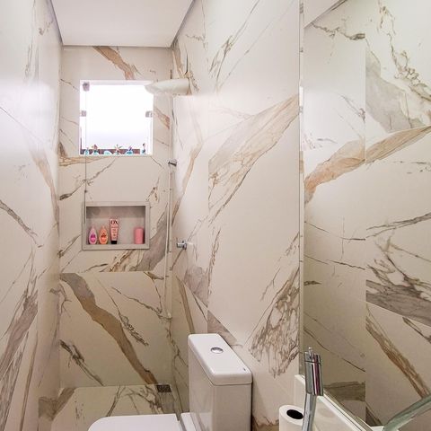 Casa à venda com 140m², 3 quartos e 2 vagasLavabo