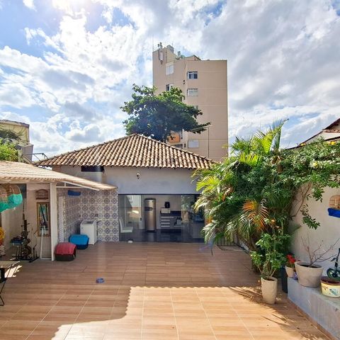Casa à venda com 140m², 3 quartos e 2 vagasQuintal