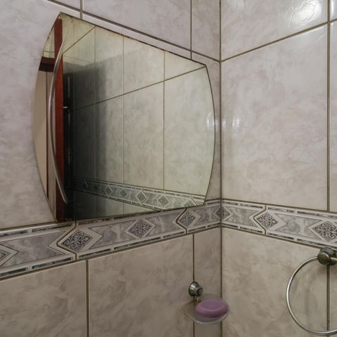 Casa à venda com 143m², 4 quartos e 2 vagas Casa à venda com 143m², 4 quartos e 2 vagasBanheiro da Suíte 1