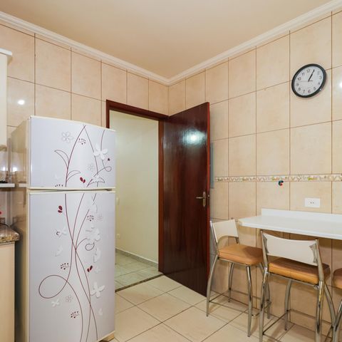 Casa à venda com 143m², 4 quartos e 2 vagas Casa à venda com 143m², 4 quartos e 2 vagasCozinha