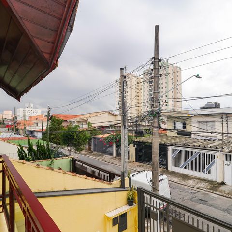 Casa à venda com 143m², 4 quartos e 2 vagas Casa à venda com 143m², 4 quartos e 2 vagasVista da Varanda da Suíte 1