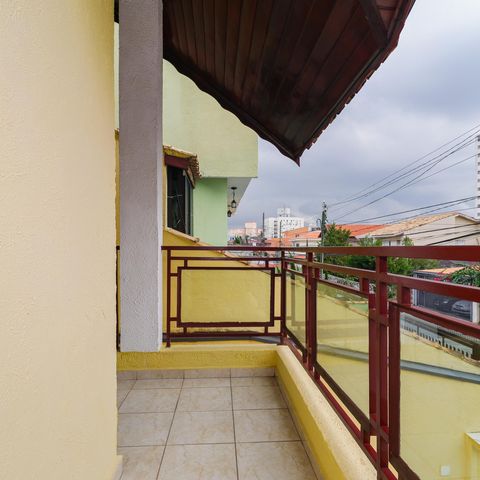 Casa à venda com 143m², 4 quartos e 2 vagas Casa à venda com 143m², 4 quartos e 2 vagasVaranda da Suíte 1