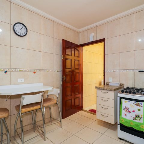 Casa à venda com 143m², 4 quartos e 2 vagas Casa à venda com 143m², 4 quartos e 2 vagasCozinha