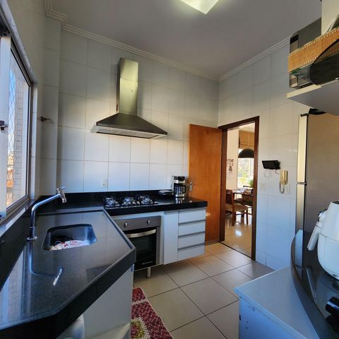 Apartamento à venda com 92m², 3 quartos e 2 vagas Apartamento à venda com 92m², 3 quartos e 2 vagasCozinha