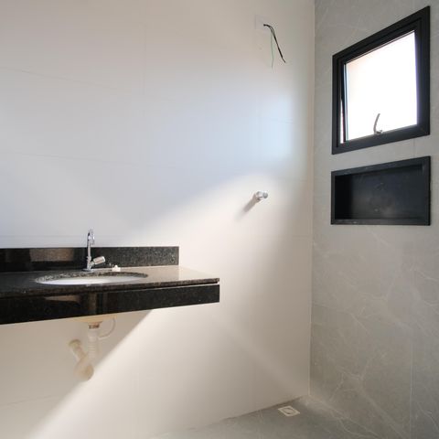 Casa à venda com 130m², 3 quartos e 2 vagasBanheiro da Suíte 3