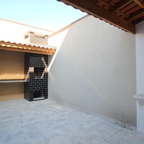 Casa à venda com 130m², 3 quartos e 2 vagasÁrea de Serviço