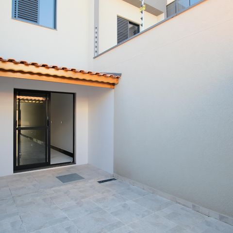 Casa à venda com 130m², 3 quartos e 2 vagasÁrea de Serviço