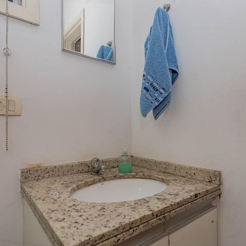 Casa à venda com 200m², 3 quartos e sem vagaBanheiro da Suíte 3