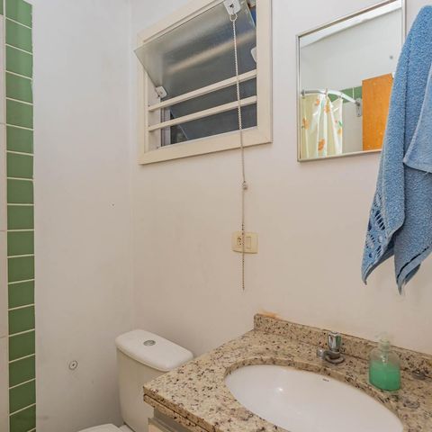 Casa à venda com 200m², 3 quartos e sem vagaBanheiro da Suíte 3