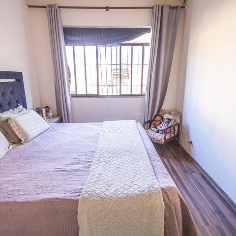 Casa à venda com 2000m², 4 quartos e 4 vagas Casa à venda com 2000m², 4 quartos e 4 vagasSuíte