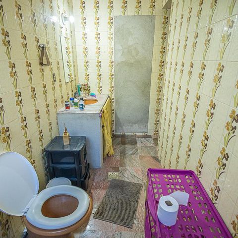 Casa à venda com 2000m², 4 quartos e 4 vagas Casa à venda com 2000m², 4 quartos e 4 vagasSuíte 02 Banheiro