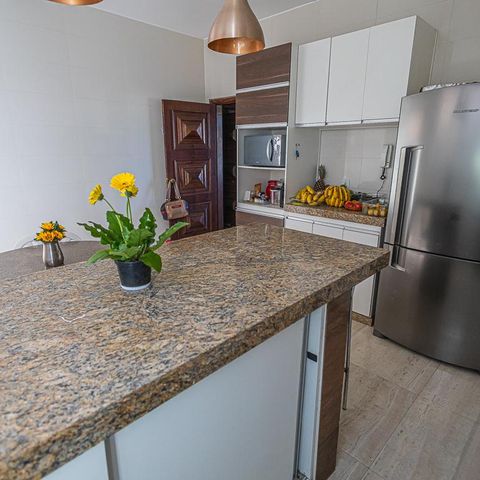 Casa à venda com 2000m², 4 quartos e 4 vagas Casa à venda com 2000m², 4 quartos e 4 vagasCozinha