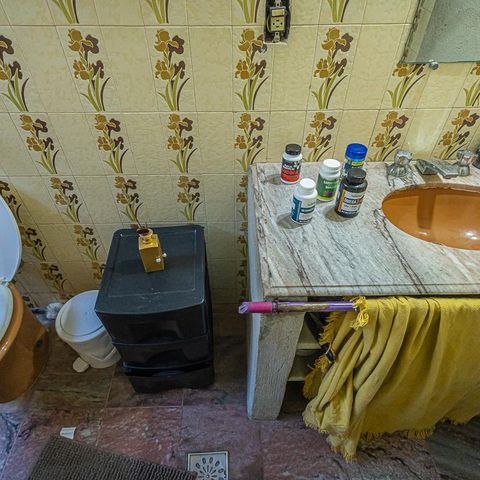 Casa à venda com 2000m², 4 quartos e 4 vagas Casa à venda com 2000m², 4 quartos e 4 vagasSuíte 02 Banheiro
