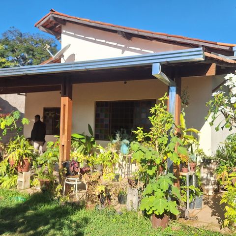 Casa à venda com 2000m², 4 quartos e 4 vagas Casa à venda com 2000m², 4 quartos e 4 vagasQuintal
