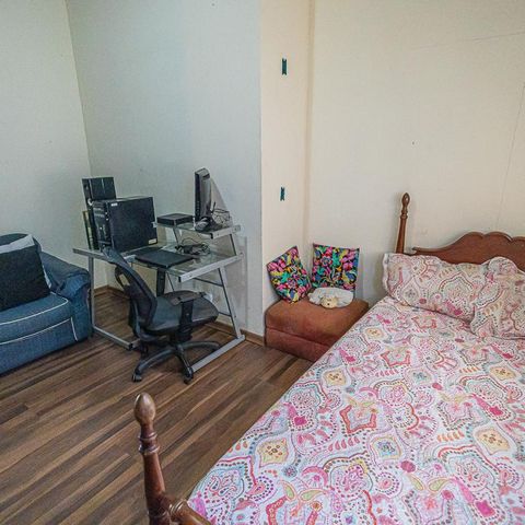 Casa à venda com 2000m², 4 quartos e 4 vagas Casa à venda com 2000m², 4 quartos e 4 vagasQuarto 01