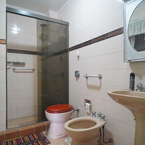 Apartamento à venda com 100m², 4 quartos e 1 vagaBanheiro da Suíte