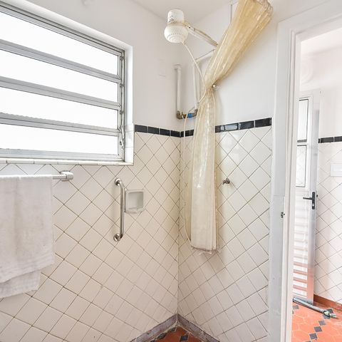 Casa à venda com 104m², 2 quartos e 1 vaga Casa à venda com 104m², 2 quartos e 1 vagaBanheiro 2