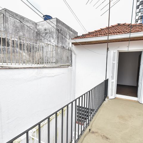 Casa à venda com 104m², 2 quartos e 1 vaga Casa à venda com 104m², 2 quartos e 1 vagaVaranda do quarto 2