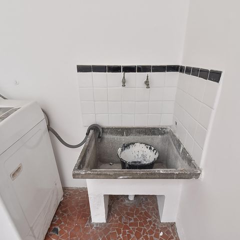 Casa à venda com 104m², 2 quartos e 1 vaga Casa à venda com 104m², 2 quartos e 1 vagaÁrea de serviço