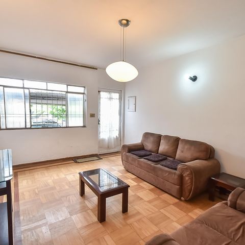 Casa à venda com 104m², 2 quartos e 1 vaga