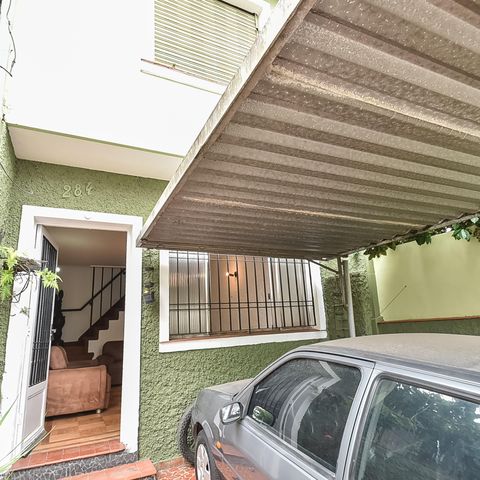 Casa à venda com 104m², 2 quartos e 1 vaga Casa à venda com 104m², 2 quartos e 1 vagaGaragem