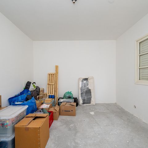 Casa à venda com 168m², 3 quartos e 4 vagas Casa à venda com 168m², 3 quartos e 4 vagasQuarto 2