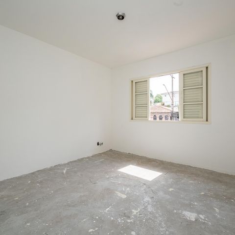 Casa à venda com 168m², 3 quartos e 4 vagas Casa à venda com 168m², 3 quartos e 4 vagasQuarto 1