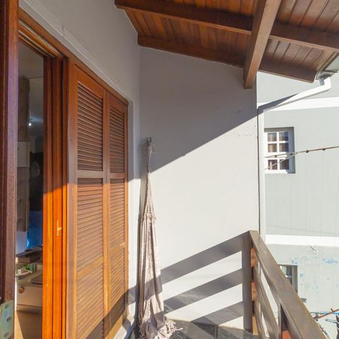 Casa à venda com 220m², 3 quartos e 5 vagas Casa à venda com 220m², 3 quartos e 5 vagasVaranda da Suíte