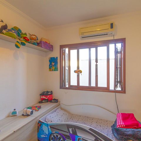 Casa à venda com 220m², 3 quartos e 5 vagas Casa à venda com 220m², 3 quartos e 5 vagasQuarto 2