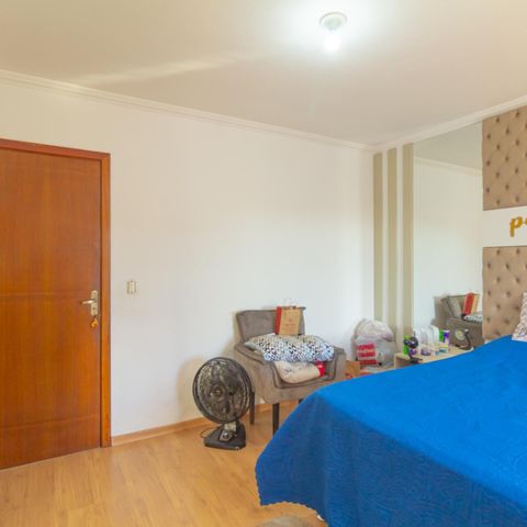 Casa à venda com 220m², 3 quartos e 5 vagas Casa à venda com 220m², 3 quartos e 5 vagasSuíte