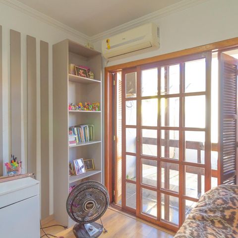 Casa à venda com 220m², 3 quartos e 5 vagas Casa à venda com 220m², 3 quartos e 5 vagasQuarto 1