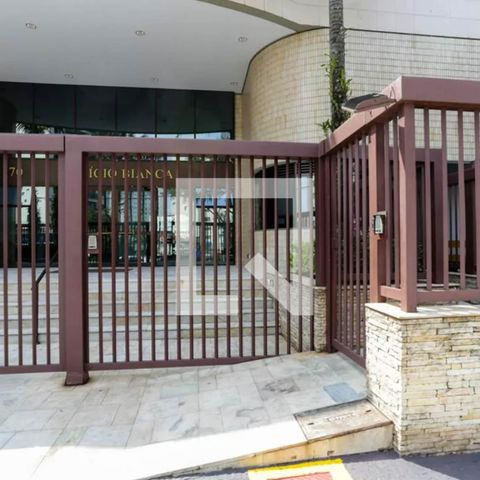 Apartamento à venda com 221m², 4 quartos e 4 vagas Apartamento à venda com 221m², 4 quartos e 4 vagasFachada
