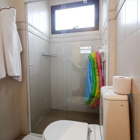 Apartamento à venda com 221m², 4 quartos e 4 vagas Apartamento à venda com 221m², 4 quartos e 4 vagasBanheiro Social