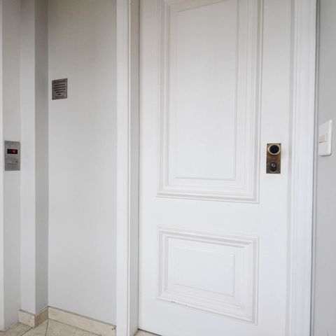 Apartamento à venda com 221m², 4 quartos e 4 vagas Apartamento à venda com 221m², 4 quartos e 4 vagasHall social