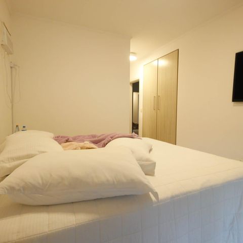 Apartamento à venda com 221m², 4 quartos e 4 vagas Apartamento à venda com 221m², 4 quartos e 4 vagasSuíte