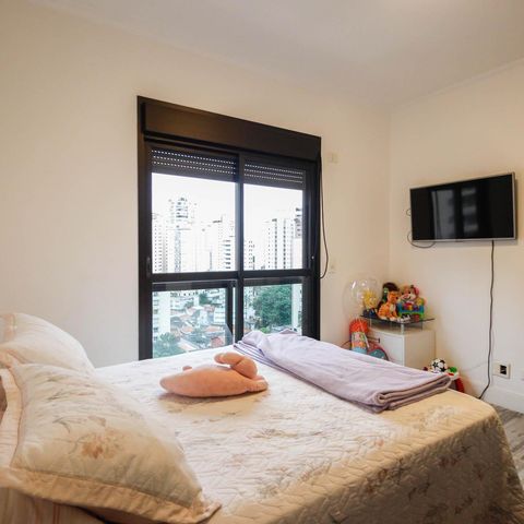 Apartamento à venda com 221m², 4 quartos e 4 vagas Apartamento à venda com 221m², 4 quartos e 4 vagasQuarto 3