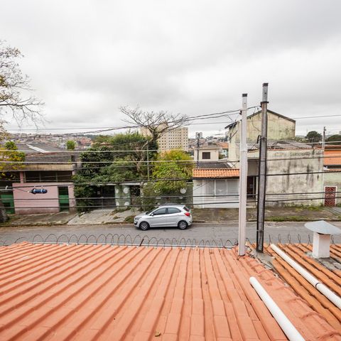 Casa à venda com 75m², 2 quartos e 2 vagas Casa à venda com 75m², 2 quartos e 2 vagasVista do Quarto