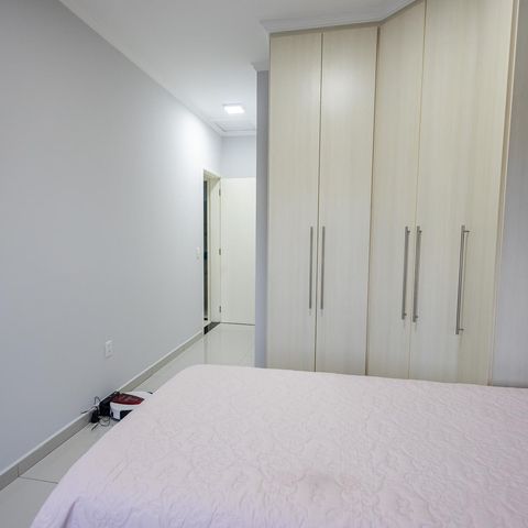 Casa à venda com 75m², 2 quartos e 2 vagas Casa à venda com 75m², 2 quartos e 2 vagasQuarto 2
